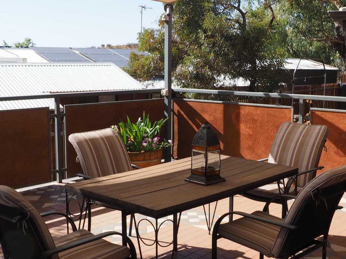 Wilmots On Dixon Bed & Breakfast Alice Springs Dış mekan fotoğraf